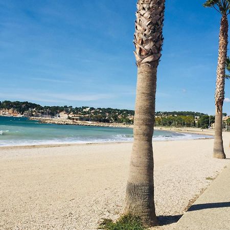Superbe studio rue piétonne principale Sanary à côté du port Esterno foto